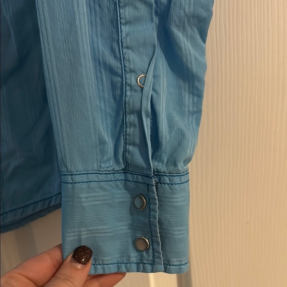 Men's Blue Button-Up Shirt - Picture 5 of 6